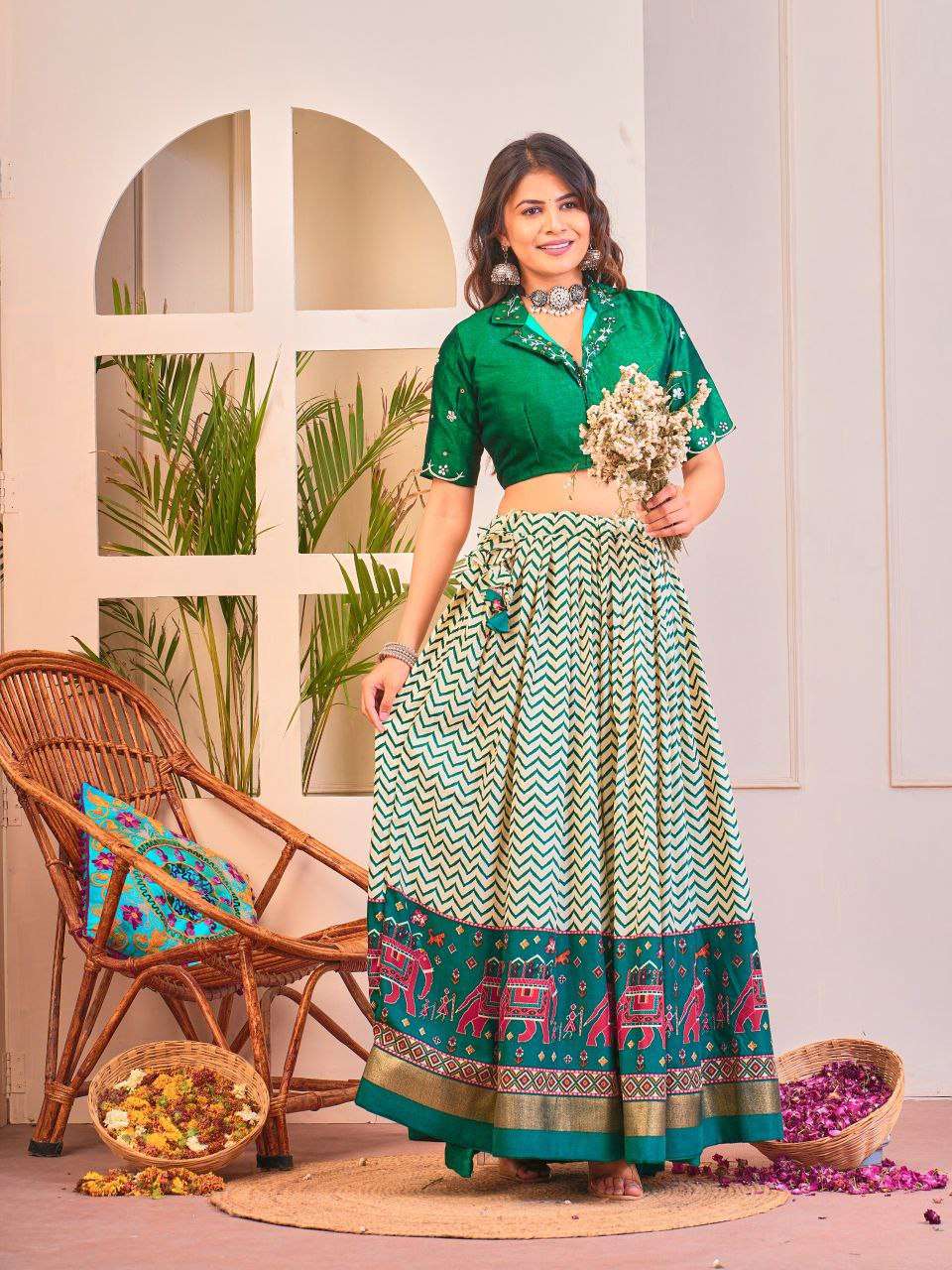MrGnGs.jpg Women's Tussar Silk Patola Print Lehenga Choli Set with Foil Work - Image 16