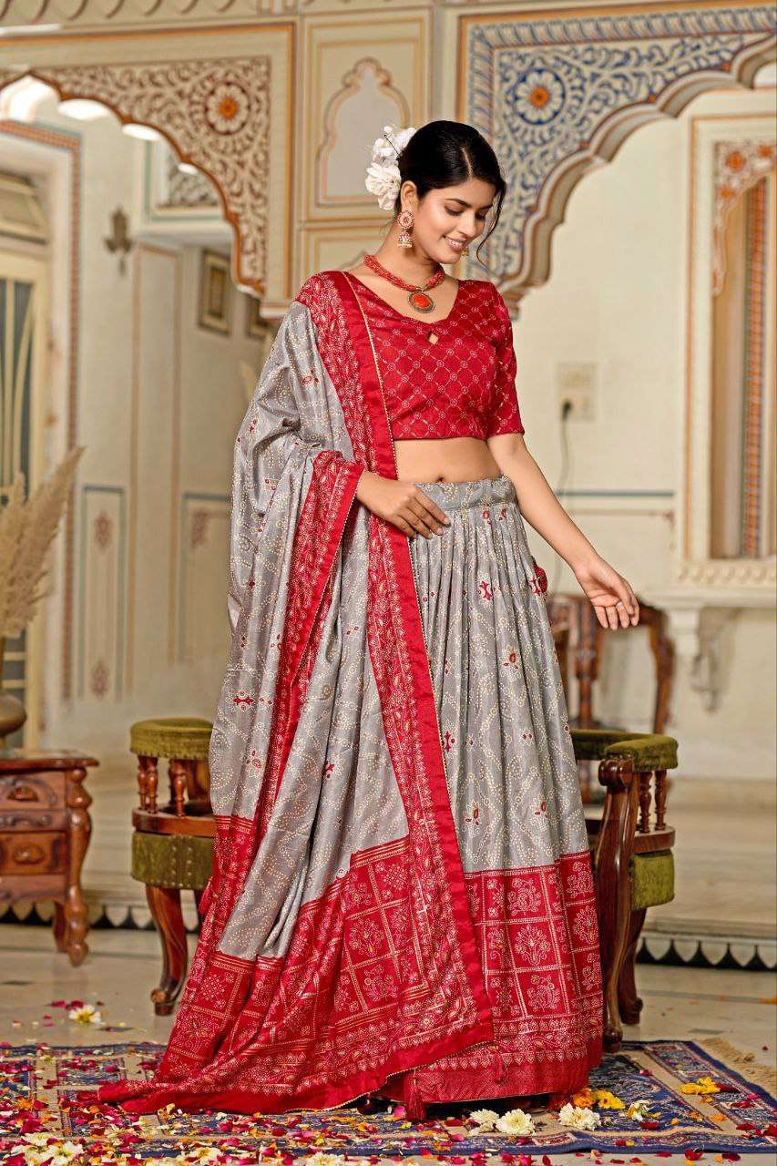 O14ZnL.jpg Women's Tussar Silk Patola Print Lehenga Choli Dupatta Set - Image 8