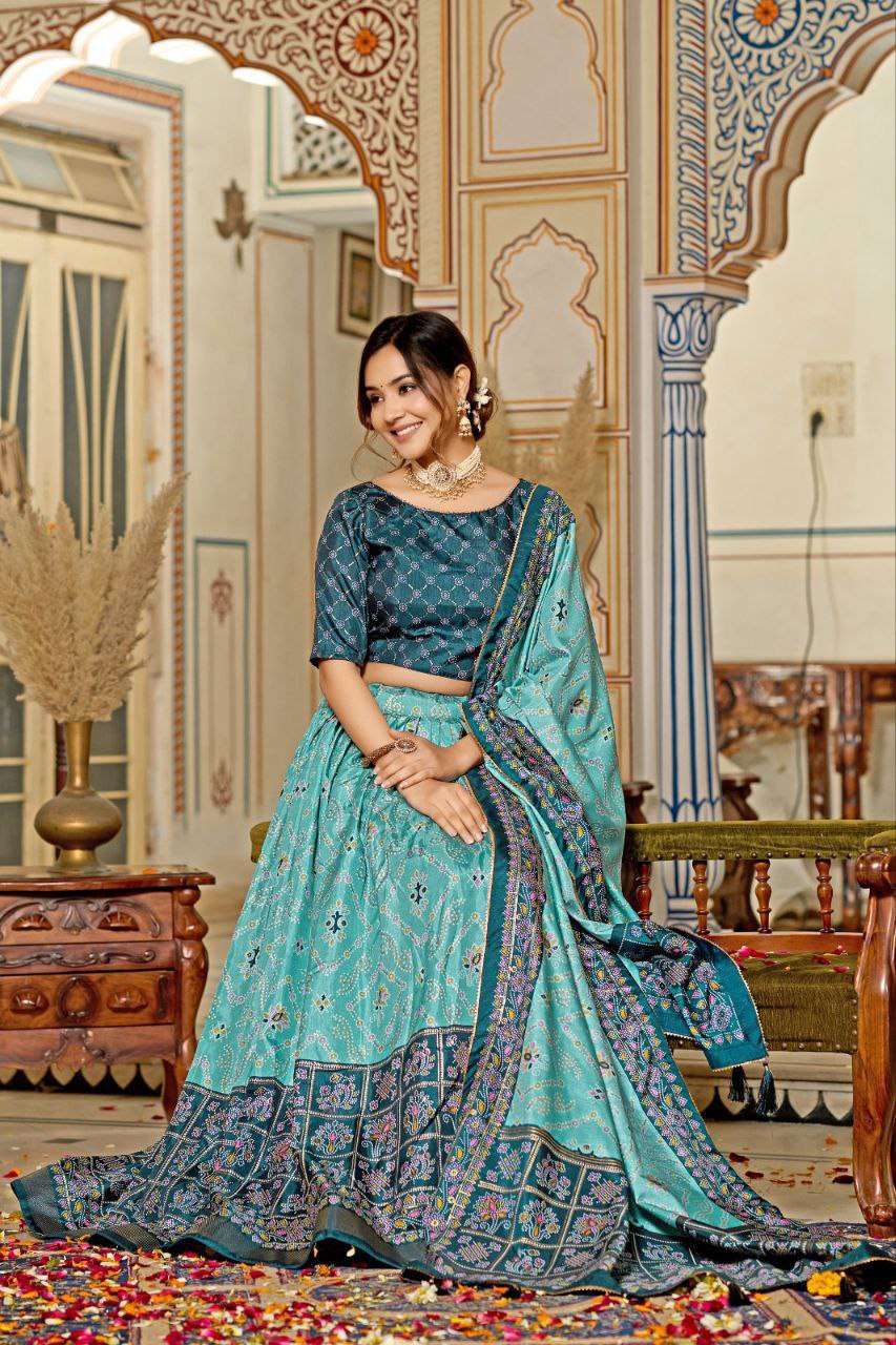 WxVgwu.jpg Women's Tussar Silk Patola Print Lehenga Choli Dupatta Set - Image 12