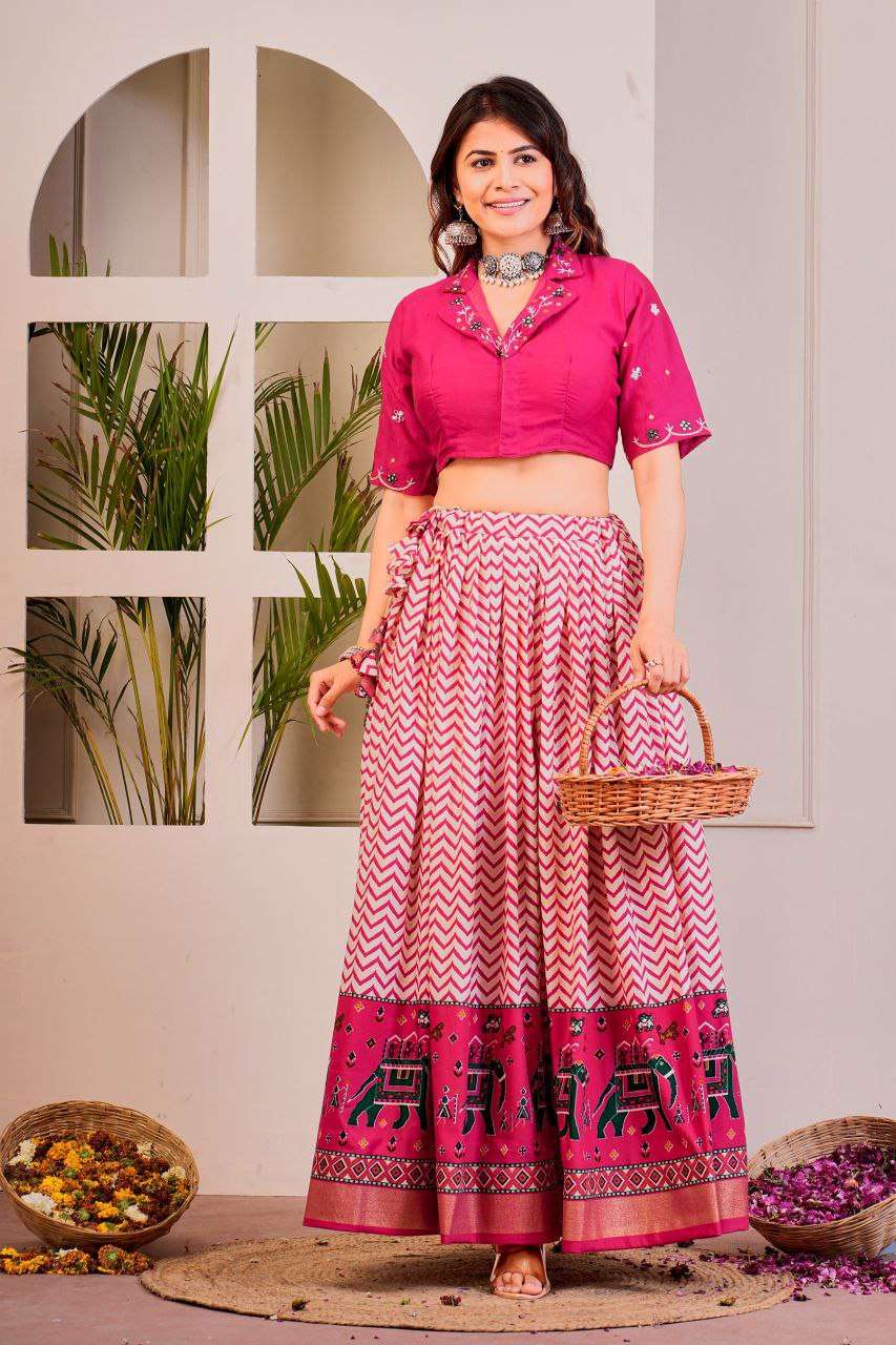 bytFCU.jpg Women's Tussar Silk Patola Print Lehenga Choli Set with Foil Work - Image 26