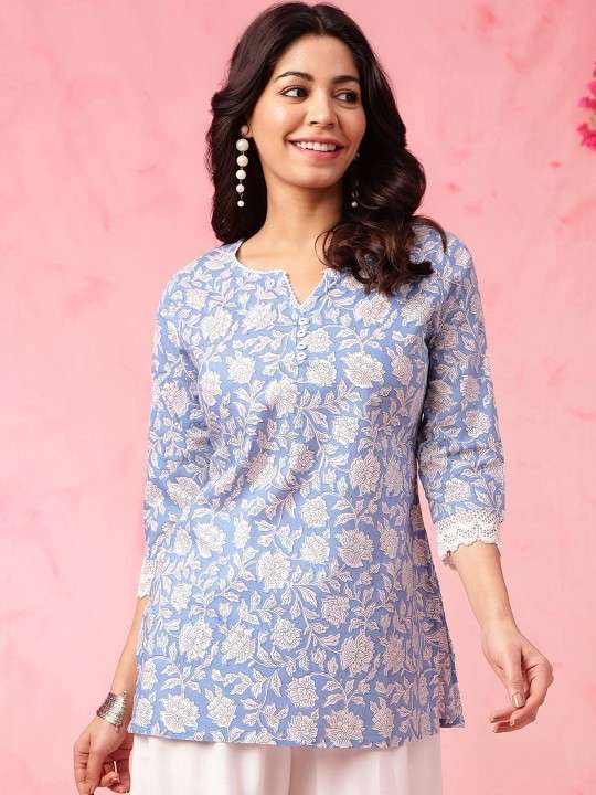 sIJp0a.jpg Women's Rayon Floral Printed Straight Short Kurti Set - Image 4